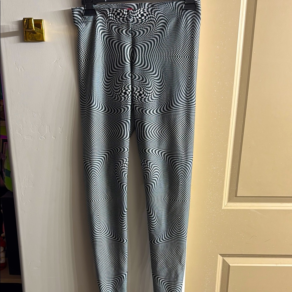 BlackMilk Monochrome Spiral Leggings